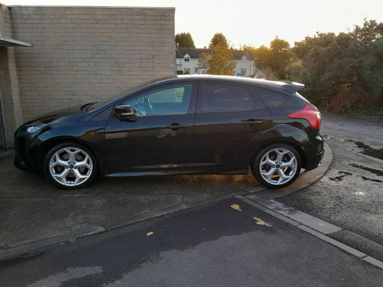 Ford, FOCUS, Hatchback, 2014, Manual, 1999 (cc), 5 doors