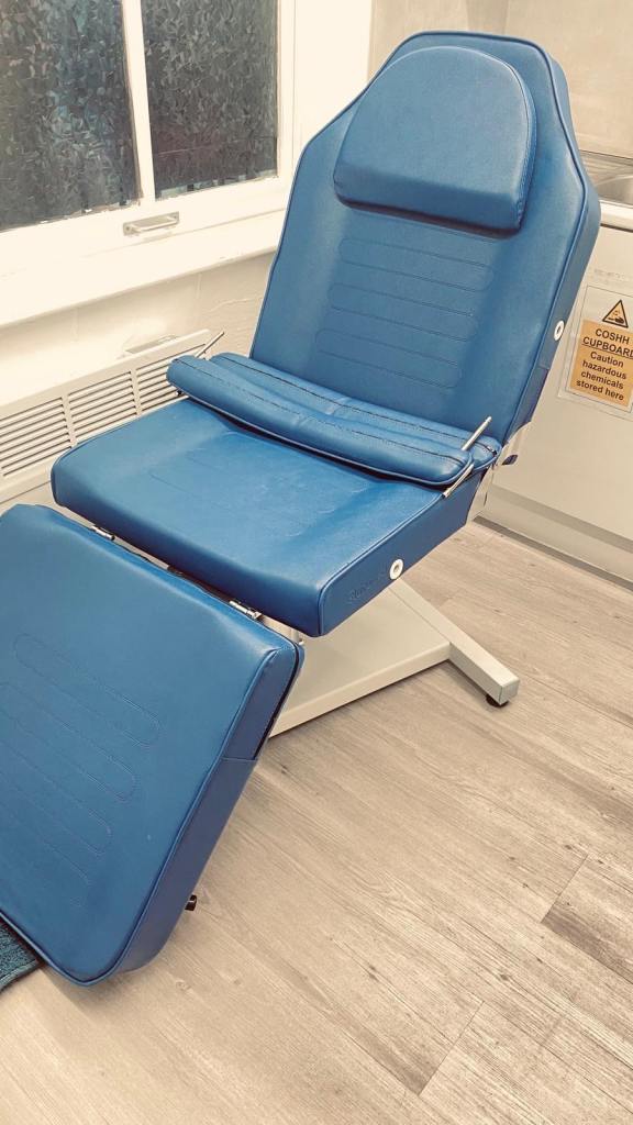 Medical couch 