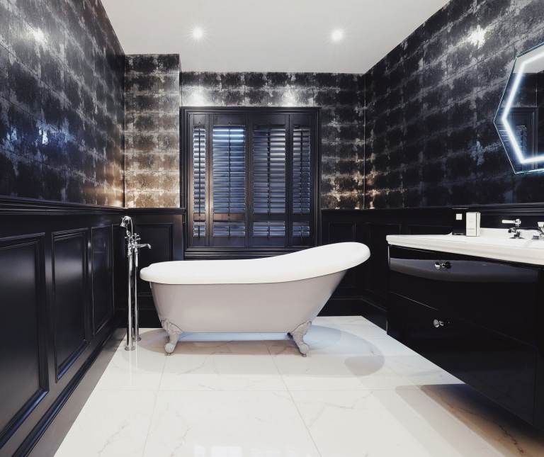 Was £1200 now only £400!! Adamsez Ely contemporary designer bath