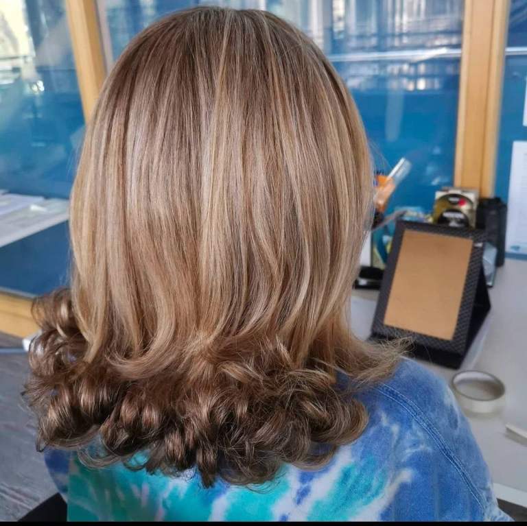 MOBILE HAIRDRESSER, STYLIST & IMAGE CONSULTANT ( SW, W London & Surrey) >20+ years’ experience