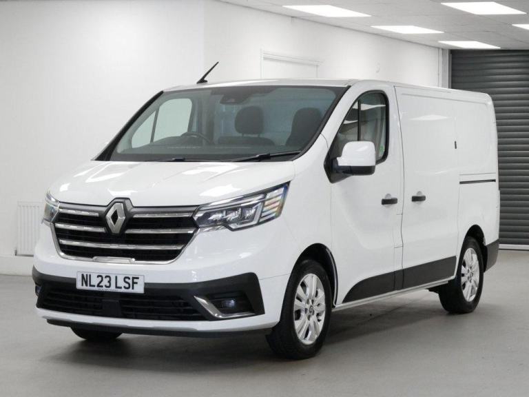 2023 RENAULT TRAFIC SL28 2.0 BLUEDCI 130 BHP SWB SPORT NAV EDITION