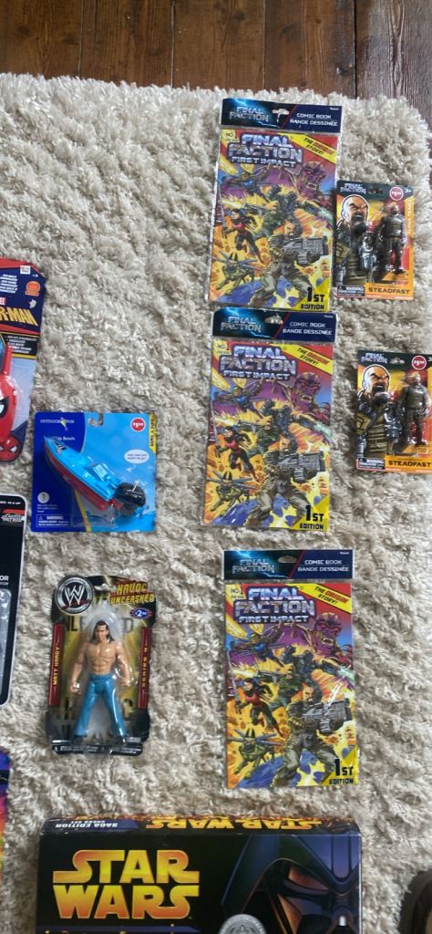 Figures .comics ,toys