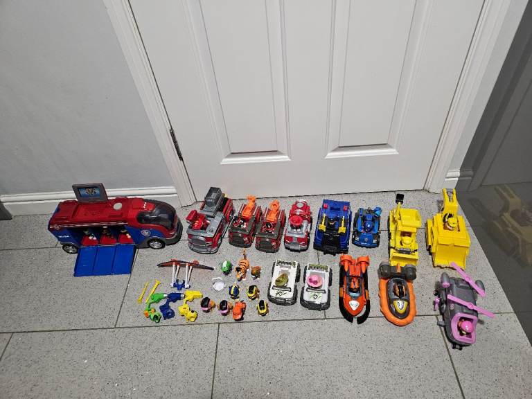 Paw Patrol Huge Collection £30