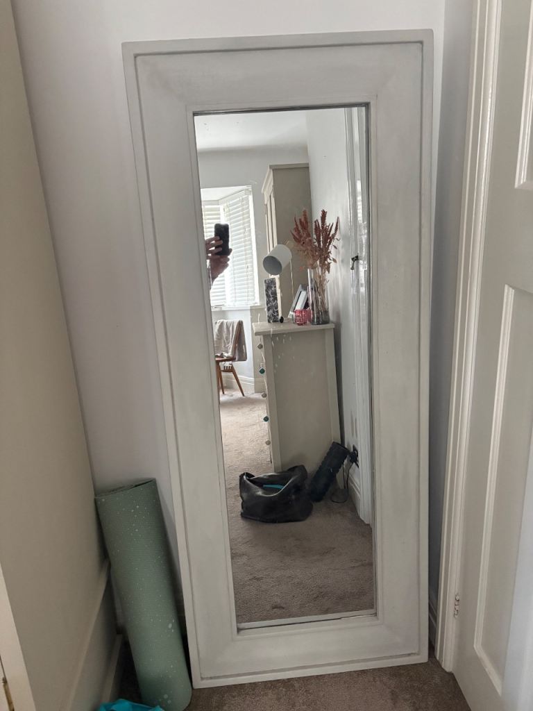Large pine floor standing Mirror – Good Condition