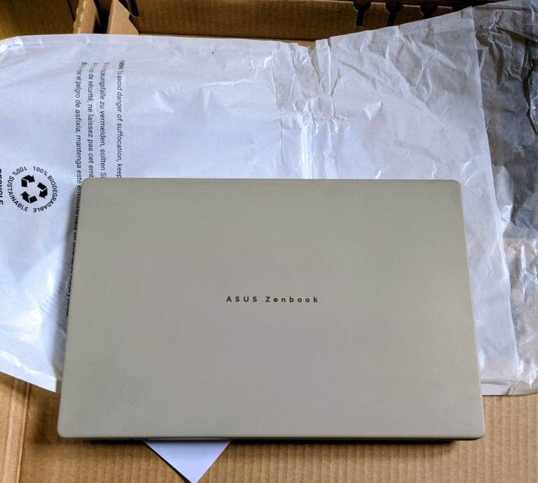 ASUS Zenbook A14 UX3407QA 14"