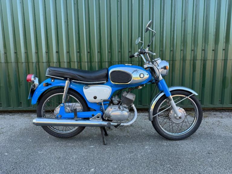 image for Suzuki B120 Bloop Classic 2 Stroke Single 1972 Historic Registered Runs Rides