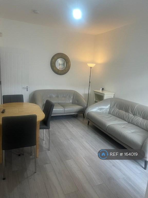 4 bedroom house in Eston Street, Manchester, M13 (4 bed) (#164019)