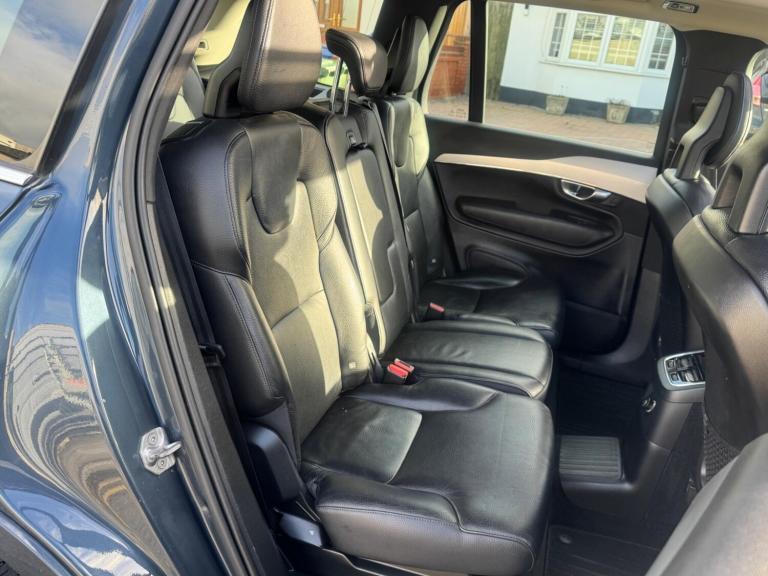 2017 Volvo XC90 2.0 T8 Hybrid Momentum Pro 5dr Geartronic ESTATE PETROL/ELECTRIC Automatic