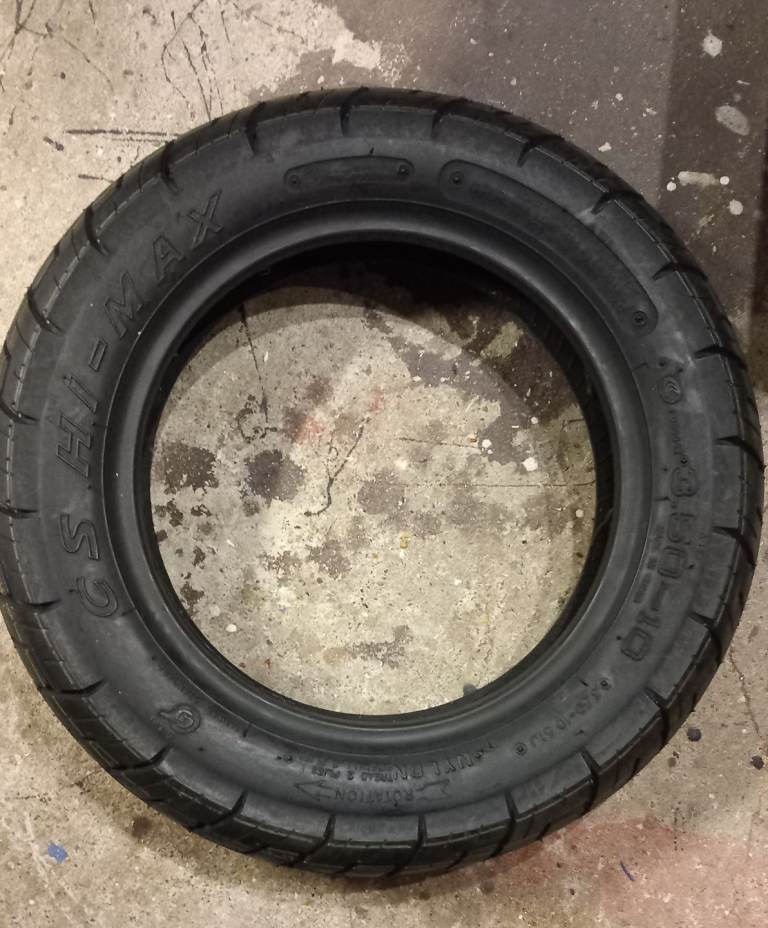 TGA breeze rear tyre.  (EXCELLENT)