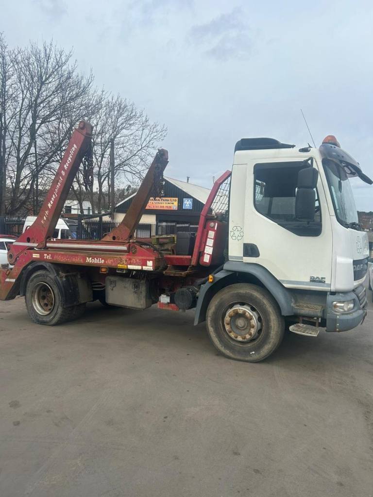 DAF skip wagon White Manual Diesel 2008