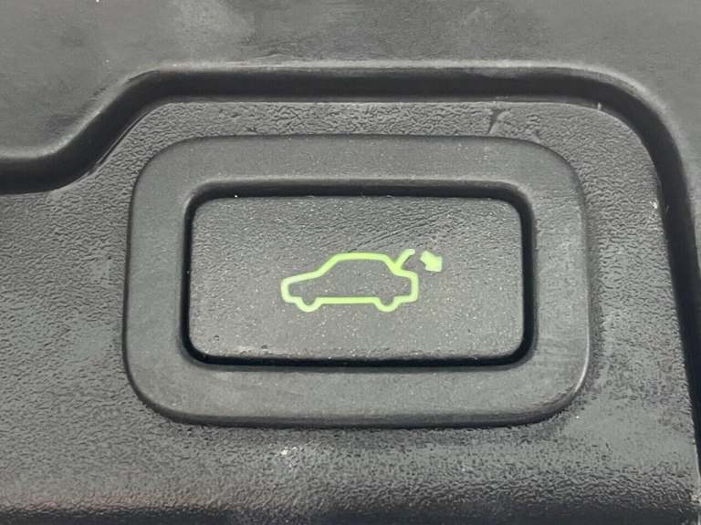 2018 Land Rover Range Rover Evoque 2.0 SD4 HSE Dynamic SUV 5dr Diesel Auto 4WD Euro 6 (s/s) (240 ...