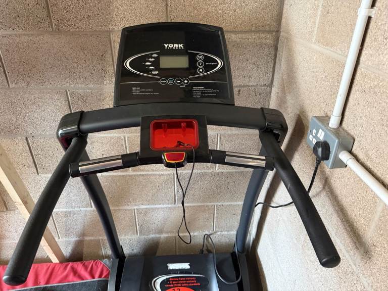 York Fitness Heritage t101 Treadmill – Good Condition, Fully Functional