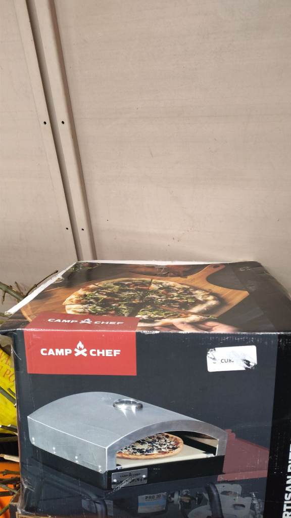 Vango Camp Chef pizza Oven 14"-Never used-still in box-Steel 