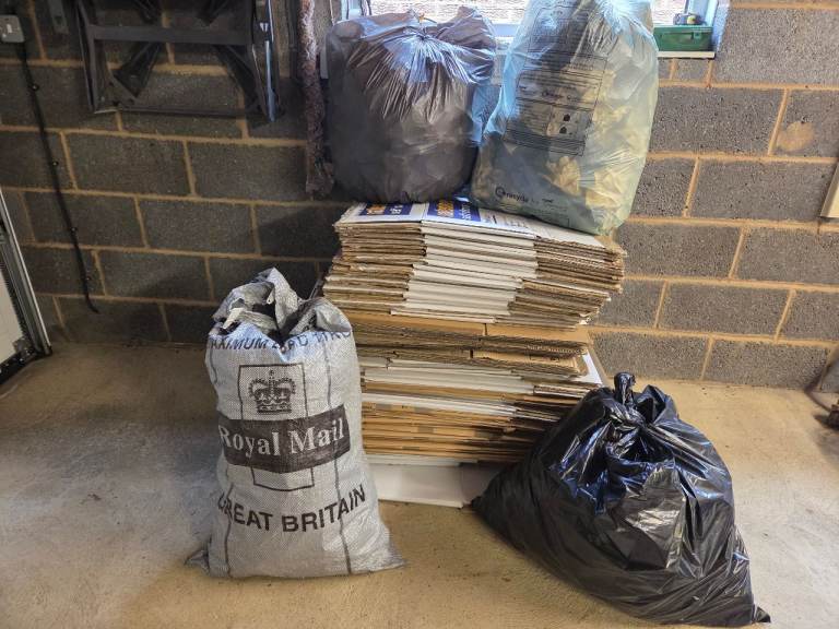 Pending collection - Free Packing boxes and packing paper