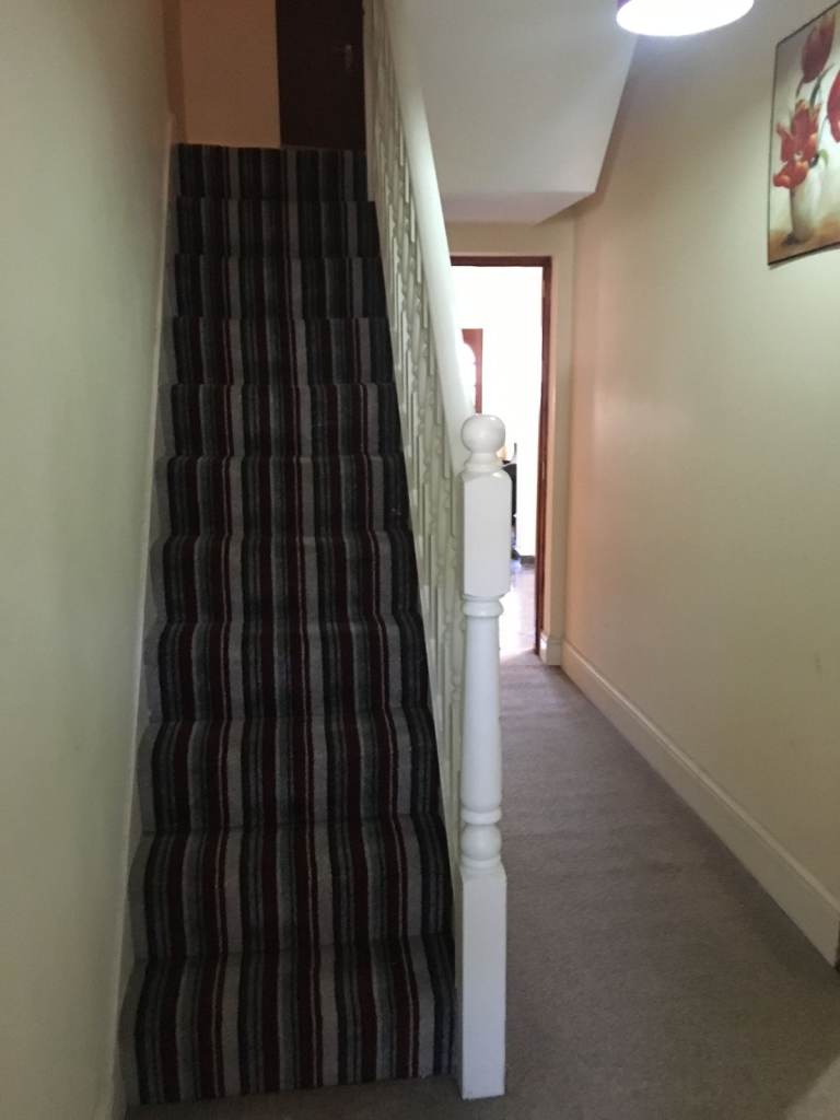 SINGLE ROOM (loft room) OFF ILFOR LANE 