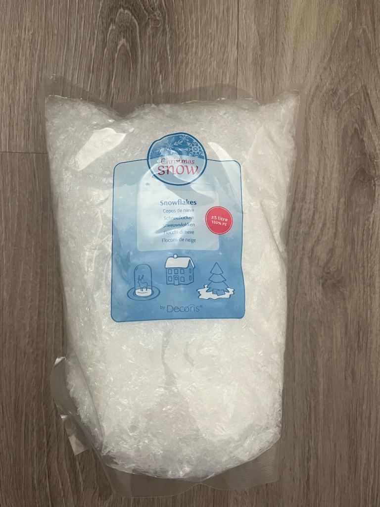 Decoris Snowflakes Artificial Snow – New, Unopened
