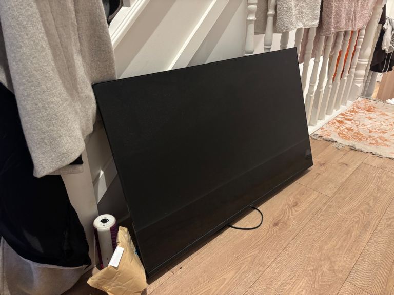 Fantastic LG 42 Inch SMART TV