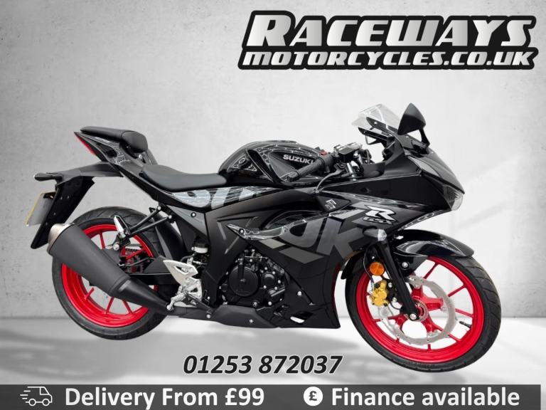 SUZUKI GSXR 125 BLACK 2023 23 REG, JUST 2 MILES ON THE CLOCK 124CC