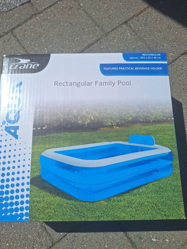 image for Rectangular family pool brand new
