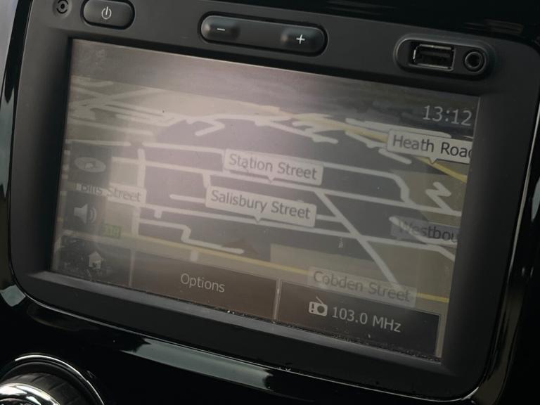 2014 Renault Captur 0.9 TCE 90 Dynamique MediaNav Energy 5dr HATCHBACK Petrol Manual