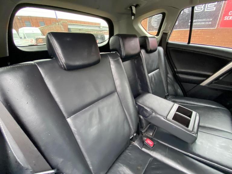 2013 Toyota RAV4 2.2 D-4D Invincible 4WD Euro 5 5dr ESTATE Diesel Manual