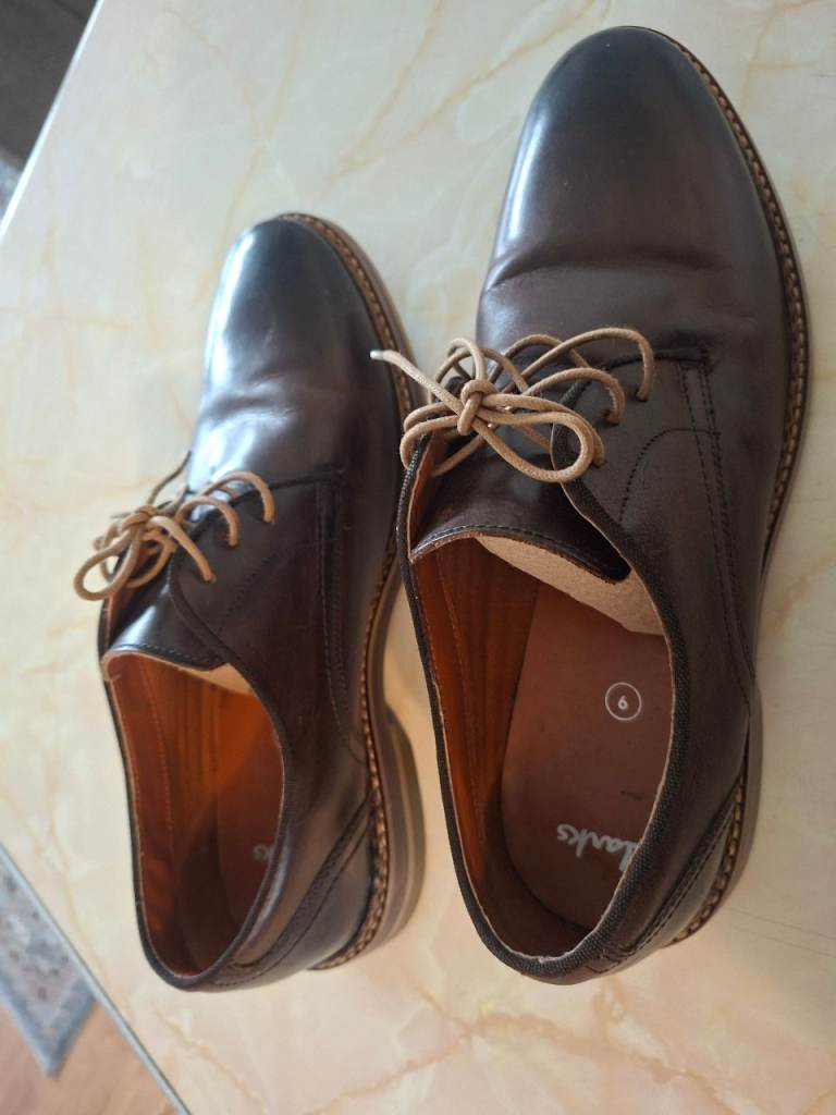 Men's Clarks shoe size 9