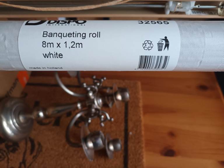 NEW roll of white paper catering table covering in wrapping banquiting roll