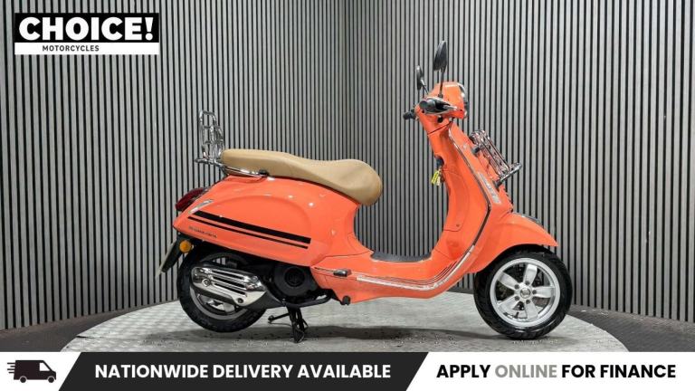 Piaggio Vespa Primavera 2018 ONLY 13K LONG MOT GREAT COLOUR SCHEME 125CC SCOOTER
