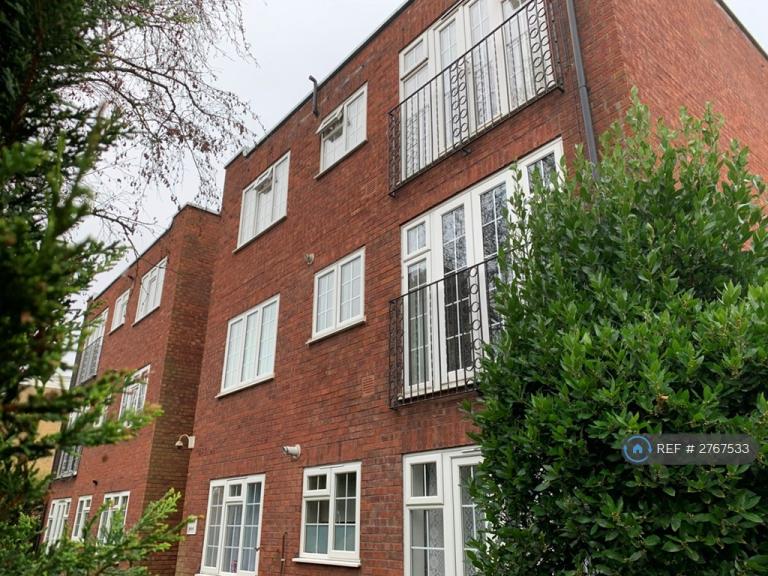 1 bedroom flat in Cookham Road, Maidenhead, SL6 (1 bed) (#2767533)