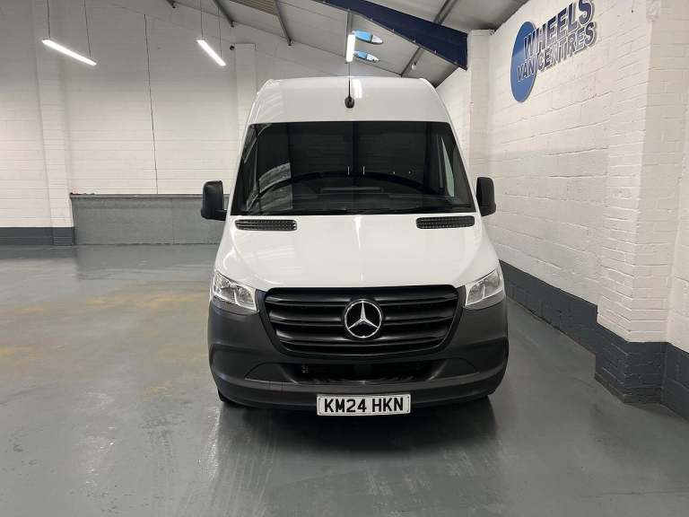 2024 Mercedes-Benz Sprinter 3.5t H1 Premium Van PANEL VAN DIESEL Manual