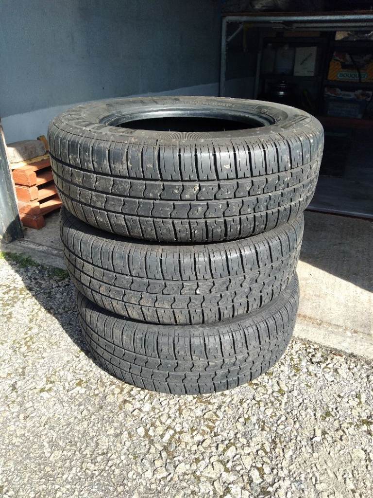 Pirelli 205/70/15 