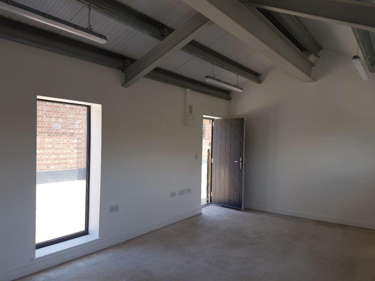 Light industrial workshop on Brighton Border £435 pcm. Peaceful rural location A23 southbound.