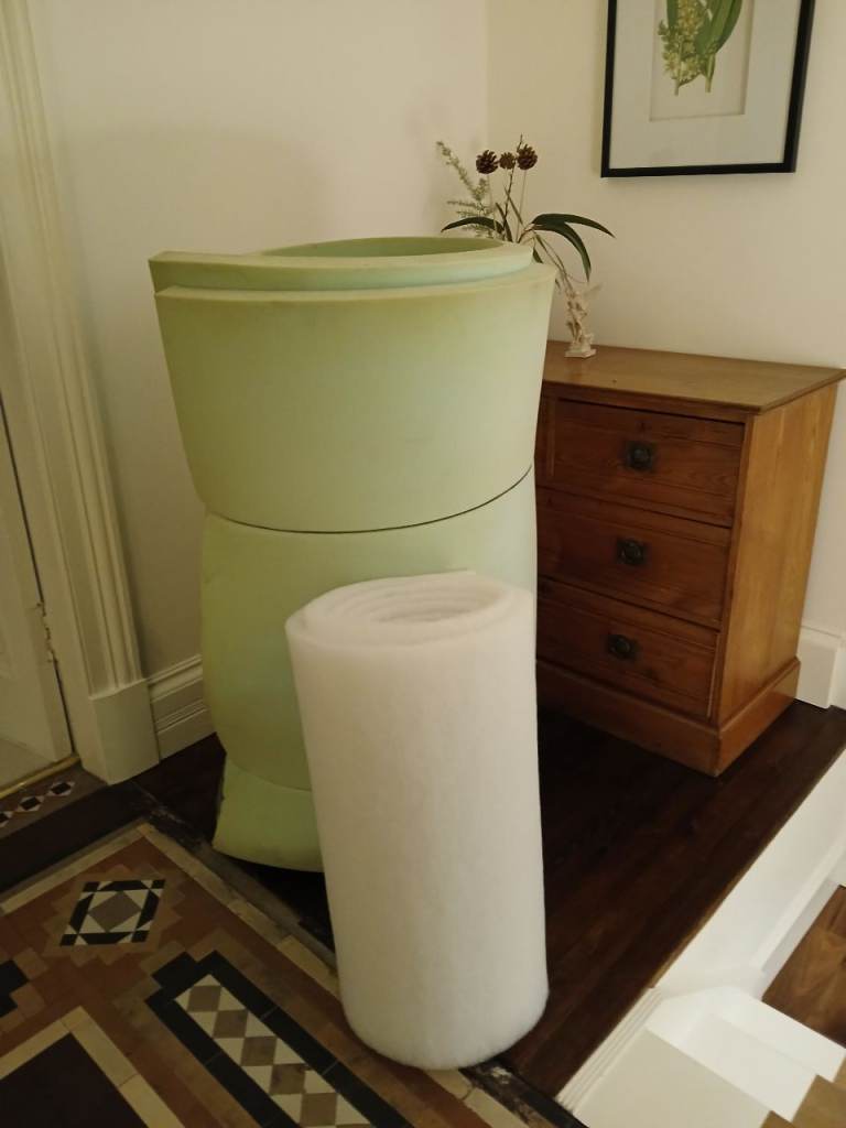 Upholstery foam and wadding 