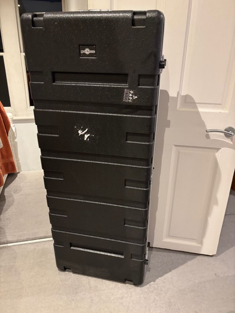 61 Key Keyboard flight case (Gear4Music)