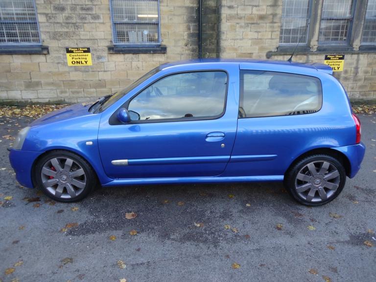 RENAULT CLIO 2.0 16v Renaultsport Blue Manual Petrol 2004