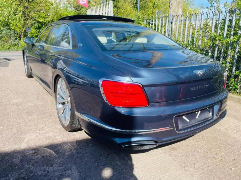 BENTLEY FLYING SPUR BREAKING 2021 FIRST EDITION W12-A 6.0 PETROL SUPER LUXURY