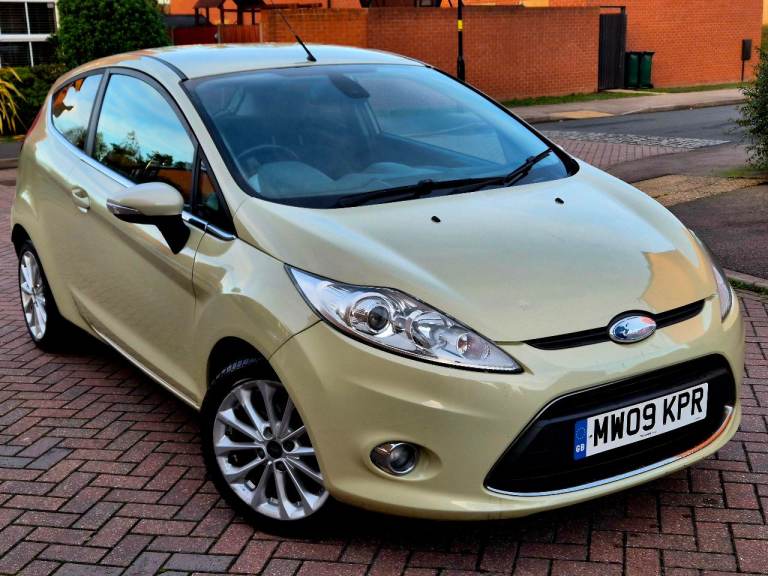 Ford Fiesta Titanium 1.4 Petrol, AUTOMATIC!