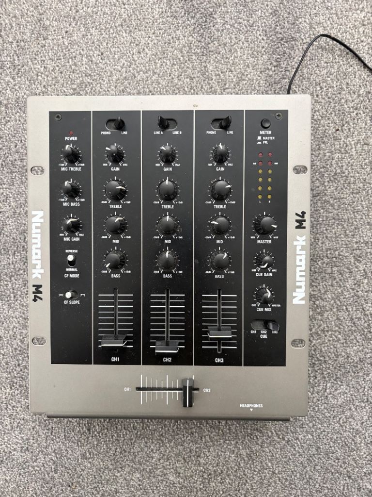 Numark M4 3 channel mixer
