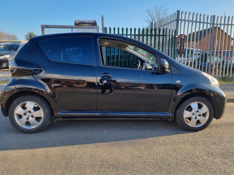 2009 Toyota AYGO 1.0 VVT-i Black 5dr [AC] MMT HATCHBACK Petrol Automatic