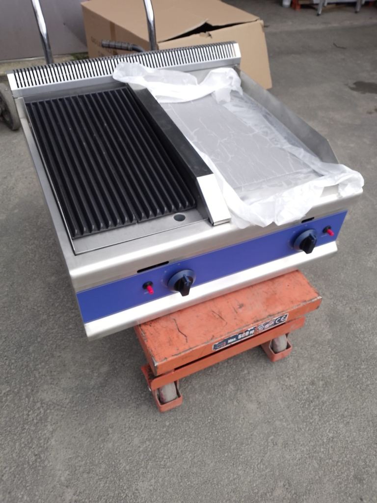 Gas grill griddle hotplate new burger grill 1/2 & 1/2 