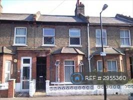 5 bedroom house in Badsworth Road, London, SE5 (5 bed) (#2955360)