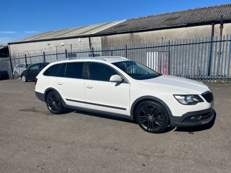 Skoda, SUPERB, Estate, 2014, Manual, 1968 (cc), 5 doors
