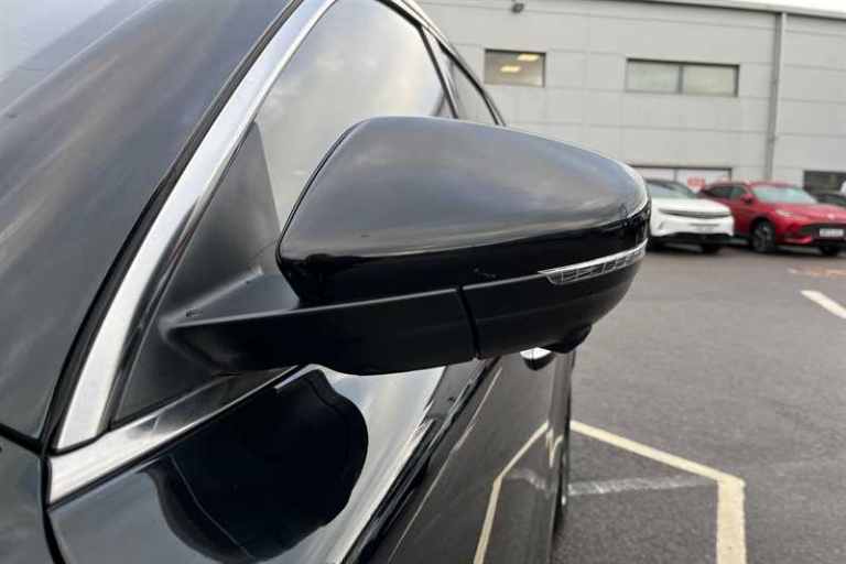 2023 MG MG HS 1.5 T-GDI 16.6kWh SE SUV 5dr Petrol Plug-in Hybrid Auto Euro 6 (s/s) (258 p SUV Hyb...