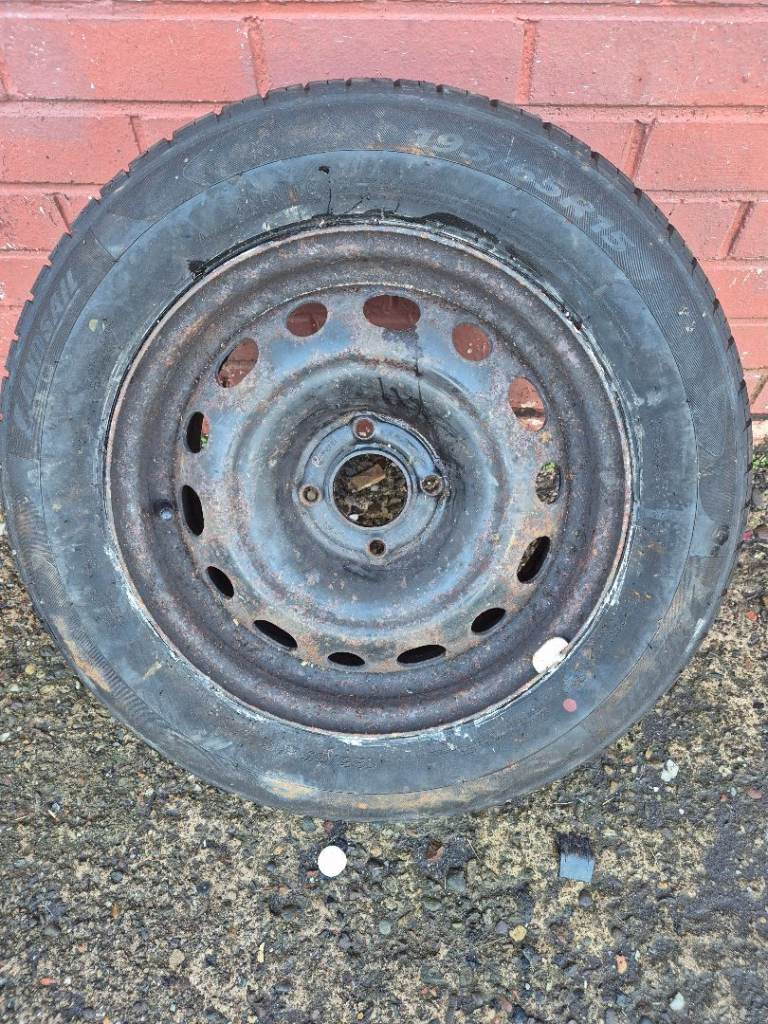 195 65 R15 BERLINGO VAN RIM ANDTYRE