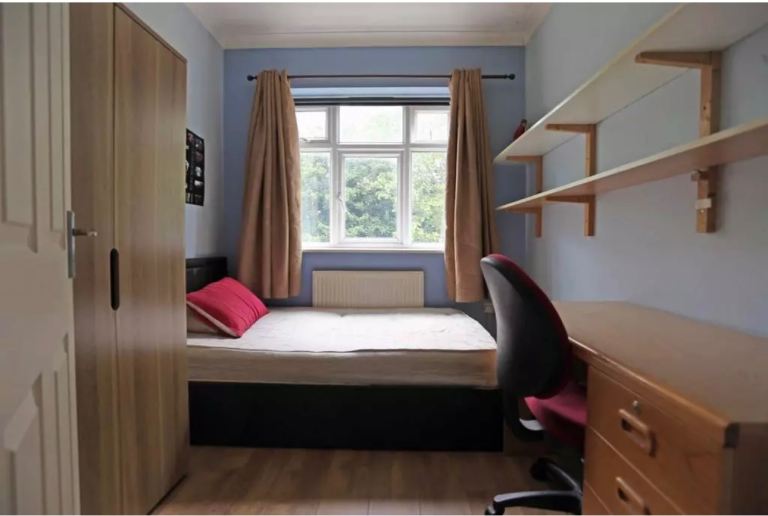 Double Room or single room available