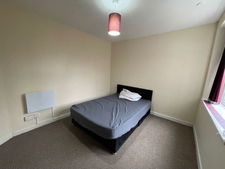 2 bed flat £800 humber road cv3