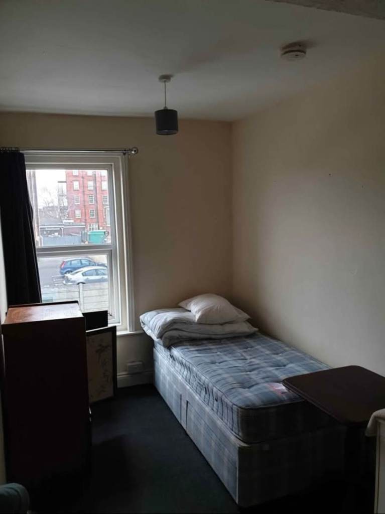 Single room boscombe £420 per month