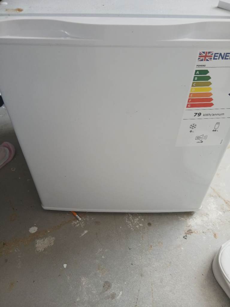 White Mini Fridge – Good Condition, Energy Rated