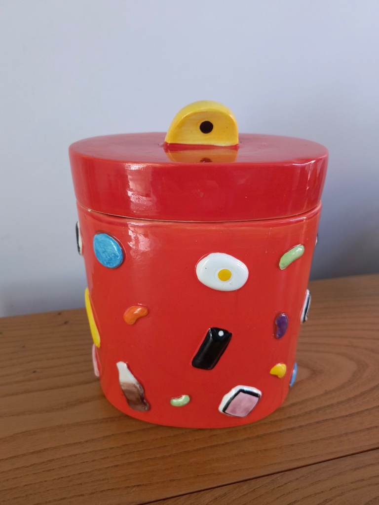 Ceramic sweet/biscuit jar