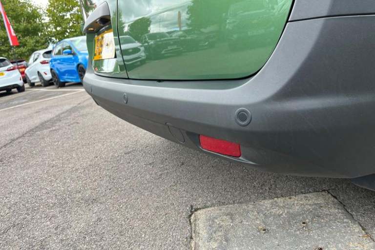 2025 Ford E-Transit Courier Limited AUTO 43kWh 136PS FWD 1 Speed Automatic Panel Van Electric Aut...